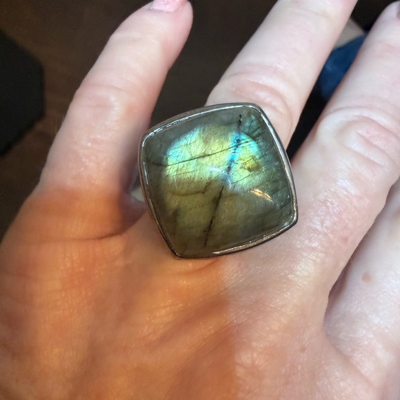 Labradorite Ring - Picture 5 of 8